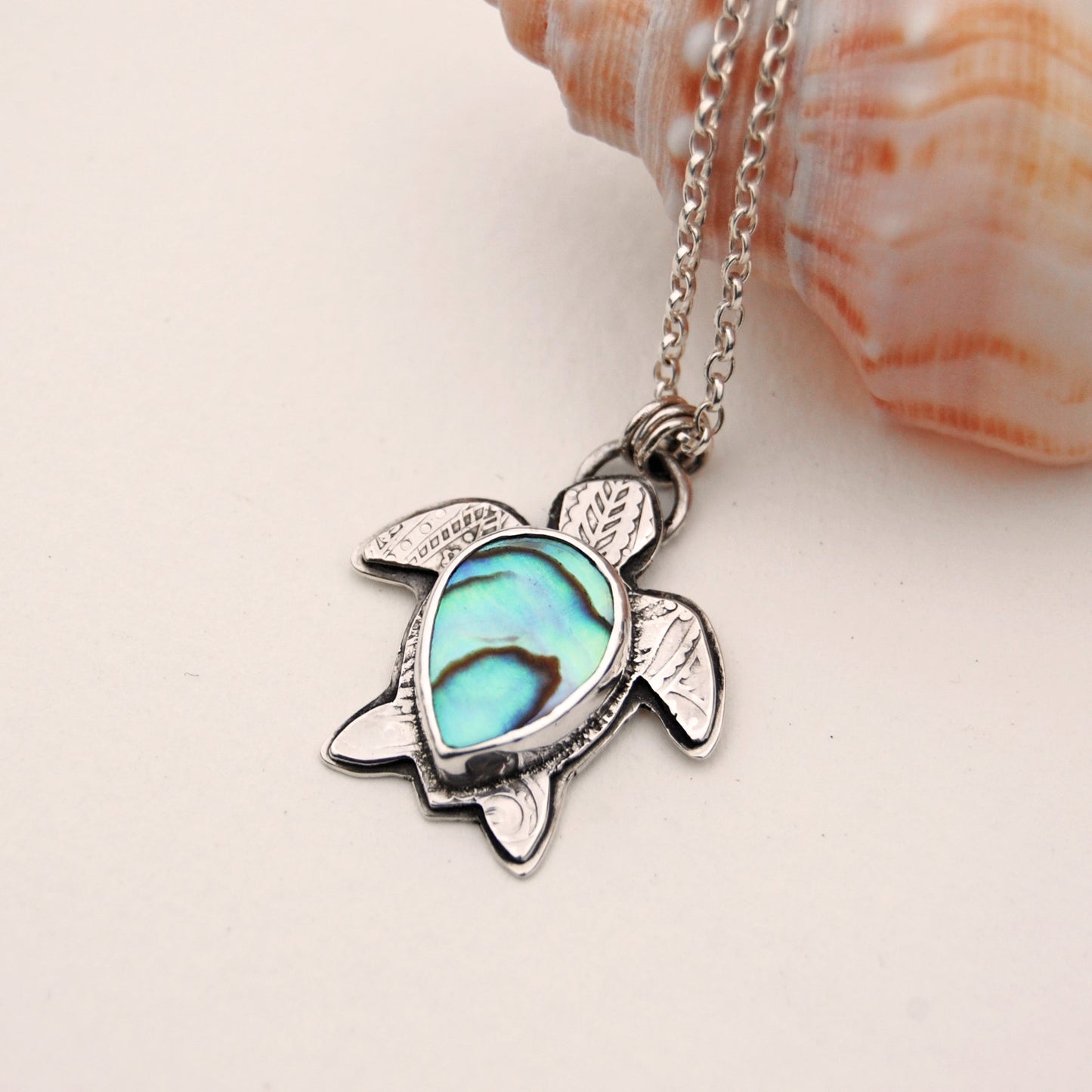 Gili Sea Turtle Necklace