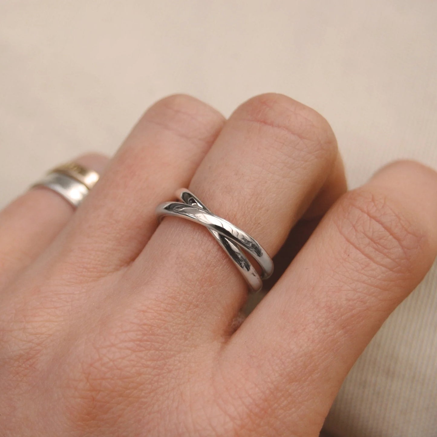 Infinity Interlinked Rings
