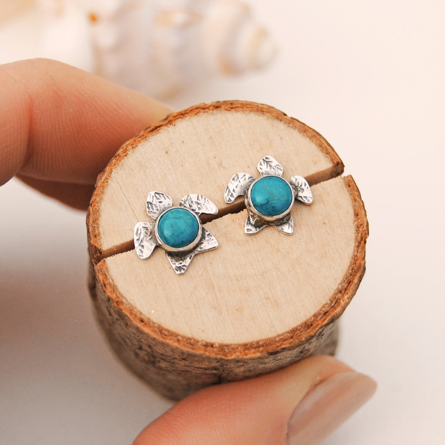 Gili Sea Turtle Studs