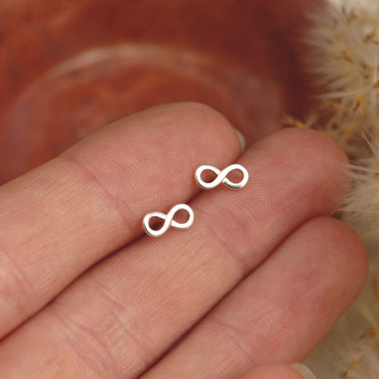 Infinity Stud Earrings in Silver or Gold
