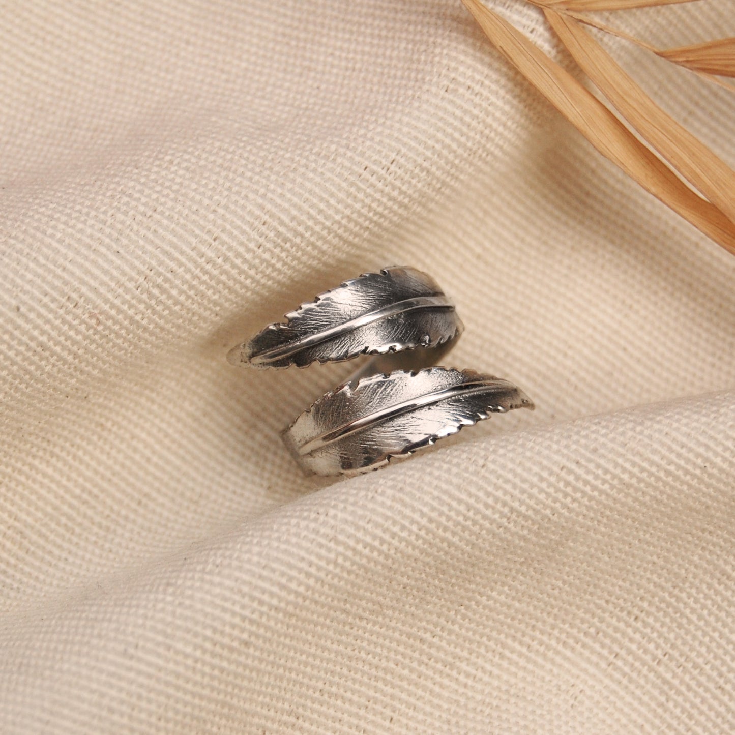 Double Feather Ring
