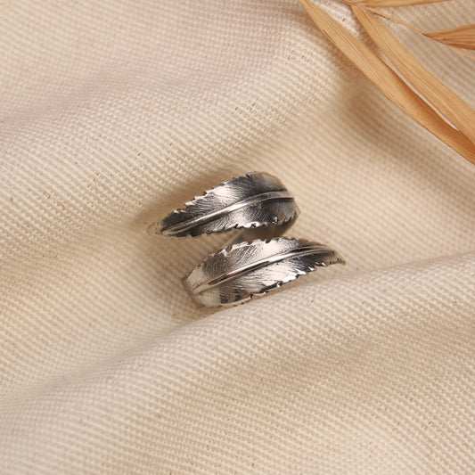 Double Feather Ring