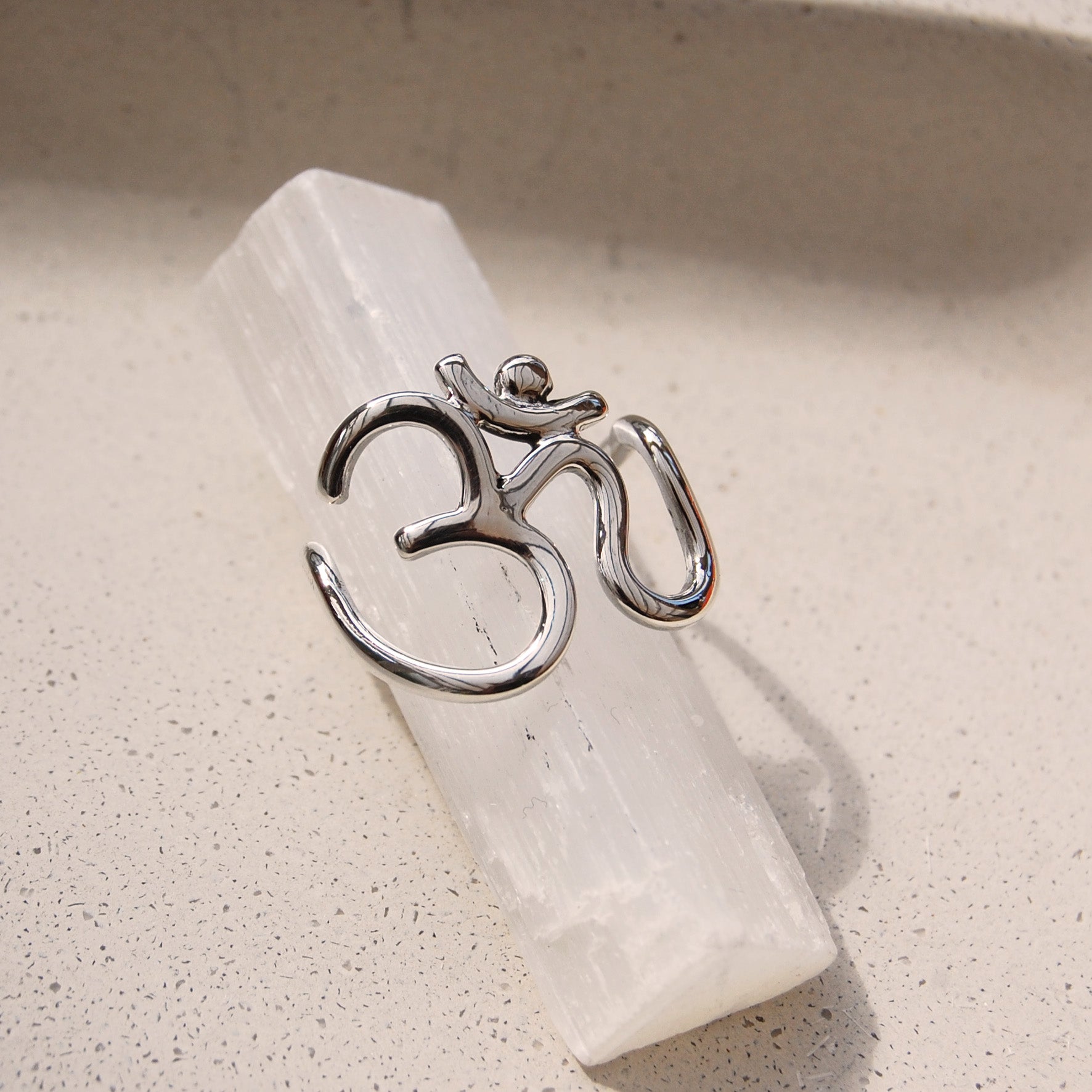 Manthar Rind Aum Mantra Ring – Into The Wanderness